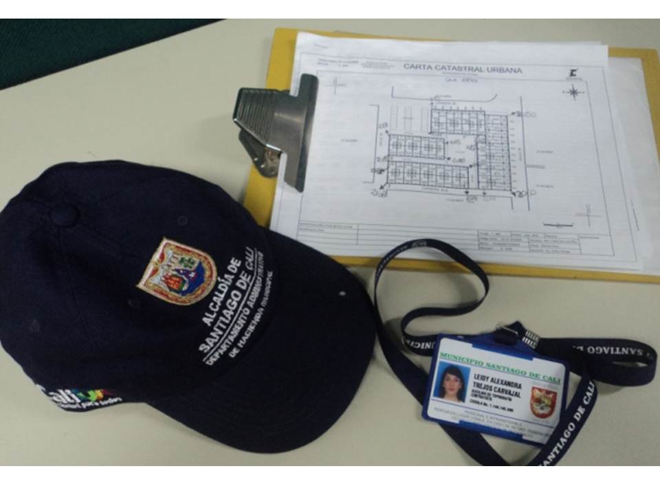 Reconocedores de Hacienda visitan la Com. 22 para hacer censo inmobiliario: �Identif�quelos!