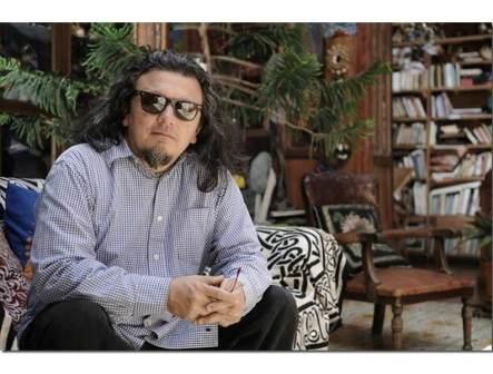 Recital de poes�a con Carlos Satiz�bal,  en el Teatro Salamandra