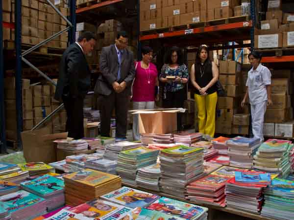 Proyecto motiva la lectura en colegios oficiales y bibliotecas p�blicas: �CaliDA alimento para tu mente�