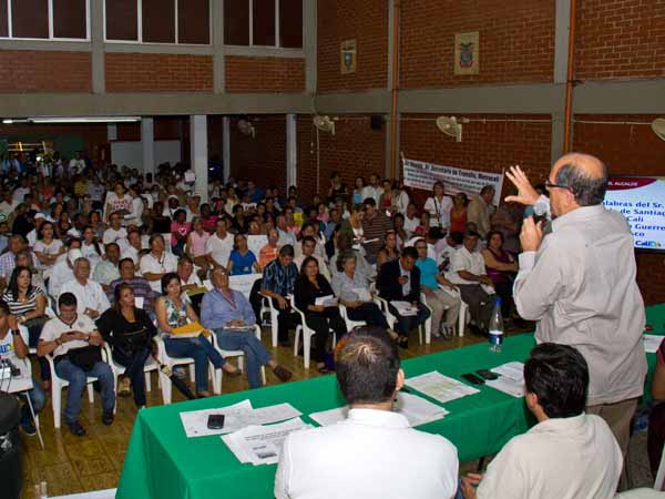 Comuna 18 y Alcalde de Cali hablaron de desarrollo