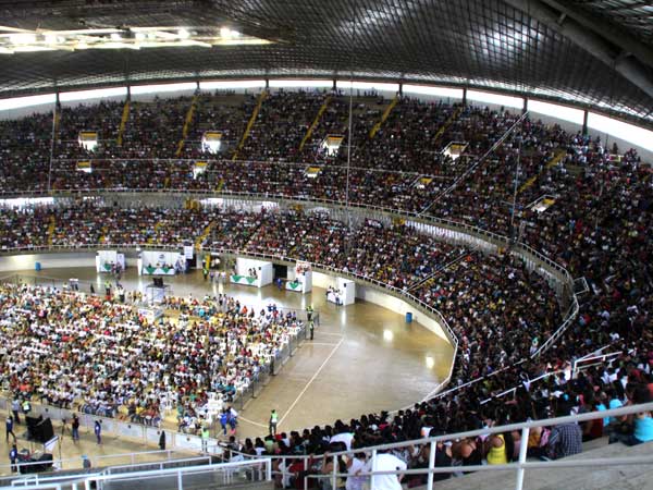 Entes de control acompa�aron  Asamblea de M�s Familias en Acci�n en el Coliseo El Pueblo