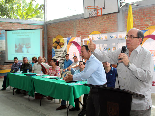 Buenas noticias para los habitantes de la comuna 14 durante el consejo comunitario