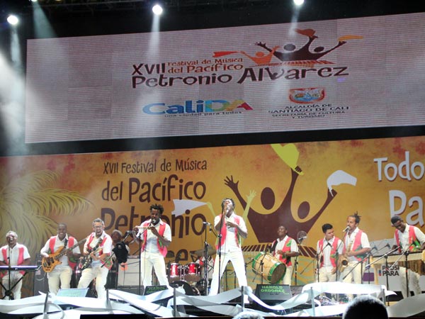 Cali ya est� de fiesta con el Petronio