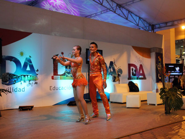 La salsa puso la nota en el primer d�a del Cali Exposhow