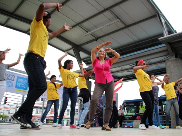 21 rutas del MIO ir�n a los escenarios donde se realizar� la Primera Bienal Internacional de Danza en Cali