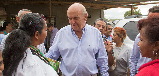 En el corregimiento de Navarro, Maurice Armitage culmin� ciclo de visitas a la zona rural