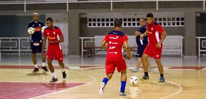 Panam� entren� en el Evangelista y quiere el apoyo de los cale�os en esta copa mundial de f�tsal Fifa