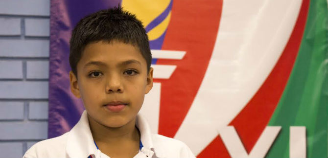 Juan D. Zapata, campe�n de talla en tenis de mesa