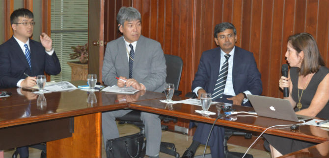 Embajador de la India en Colombia y delegaci�n Asi�tica conocieron proceso de renovaci�n urbana en Cali
