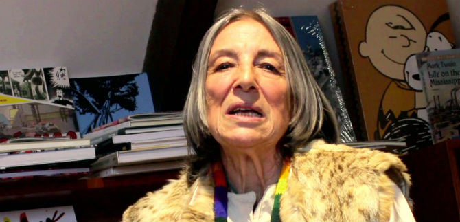 Homenaje a Alba Luc�a �ngel en la biblioteca Centenario