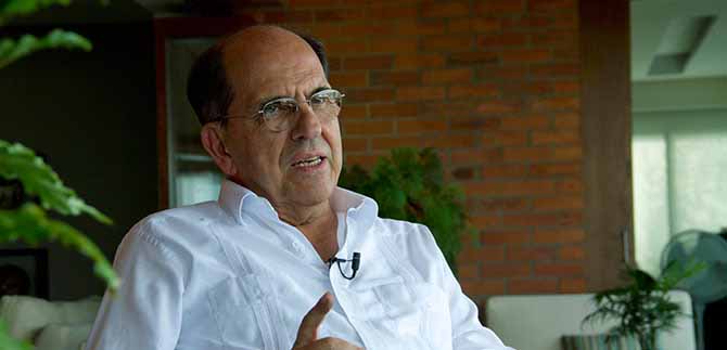 Con el ministro del Interior, Alcalde de Cali y Secretario de Gobierno entregan nuevas cmaras de seguridad