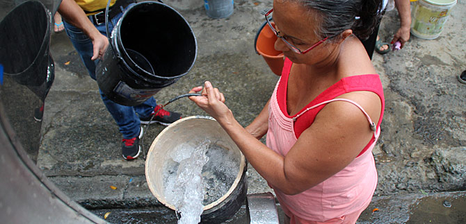 Con carrotanques adicionales se atendi corte temporal de agua en otros barrios