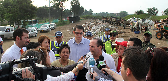 Carretilleros de Cali cambian labor este mes, al recibir los primeros 165 vehculos