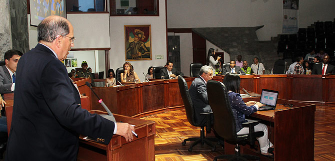 Alcalde instal sesiones del Concejo; anuncia presentacin de tres proyectos