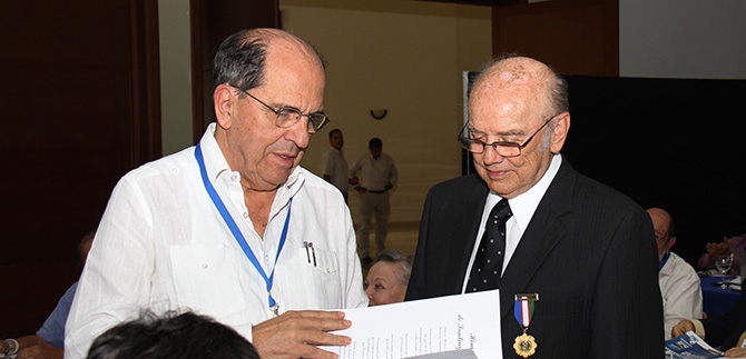 Por su trayectoria, Gobierno caleo exalta labor del ingeniero Roberto Caicedo Douat