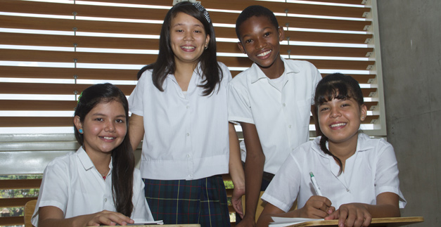 Educacin en Cali deja buen balance en 2013: estudio gratis a 272.000 nios