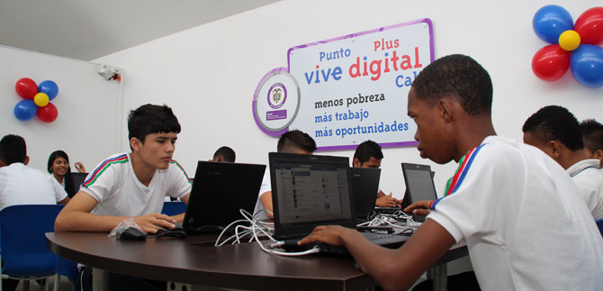 Instalan seis nuevos puntos Vive Digital en bibliotecas de Cali