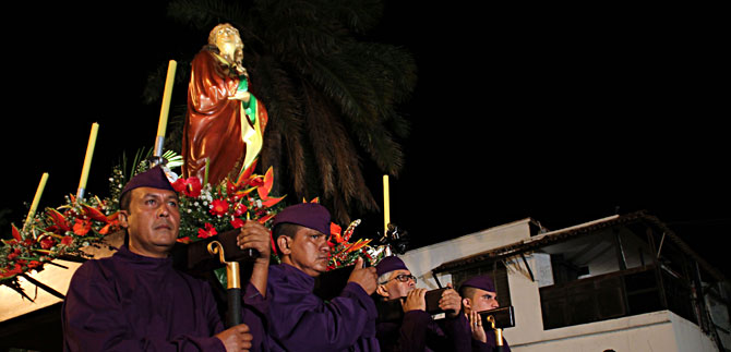 Procesin del Mircoles Santo en Cali, una de las ms concurridas de Colombia