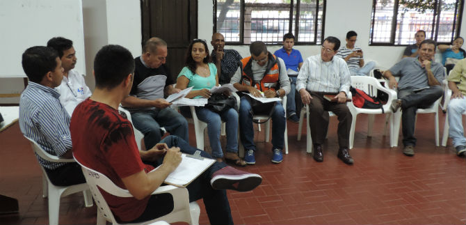 Comuna 11 realiza las mesas de trabajo preparatorias para el consejo comunitario