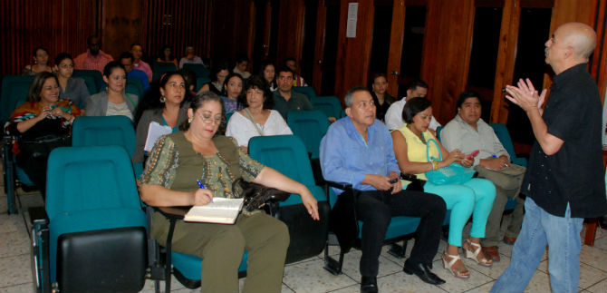 Arte y cultura se desarrollan si la comunidad los respalda: experto mexicano