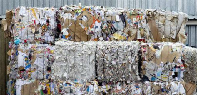 Pequeas organizaciones de recicladores se unen y crean empresa; rueda de prensa