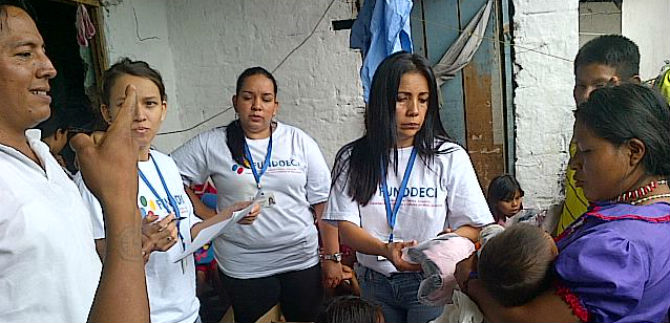 Asesora de Paz entrega ayuda alimentaria a embera katos