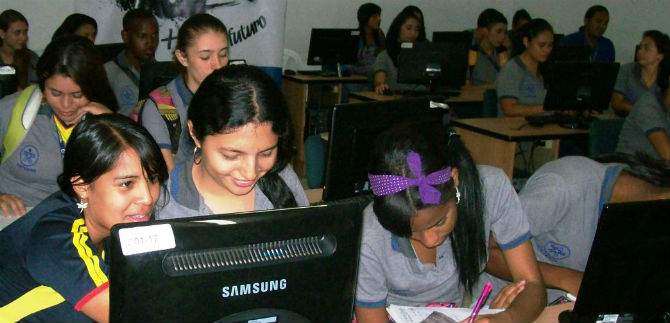 Convocan a v�ctimas del conflicto y poblaci�n vulnerable a cursos del Sena
