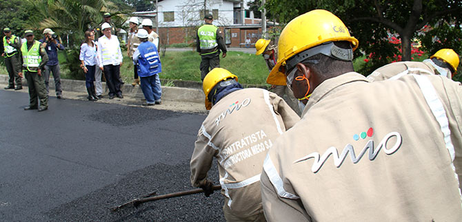 Obras de adecuaci�n vial del MIO superar�n el 63 % de cumplimiento en junio