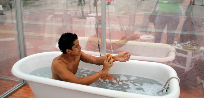 Reflexin entre lo pblico y lo privado, en el Paseo de la Avenida Colombia