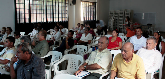 Capacitados jueces de Paz en ofertas de empleo