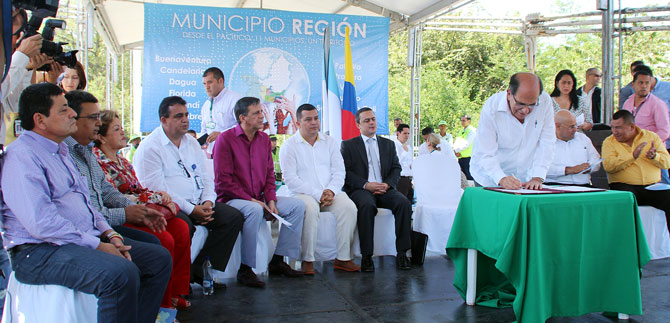 Presidente enva mensaje por constitucin de la Regin de Planeacin y Gestin del G11