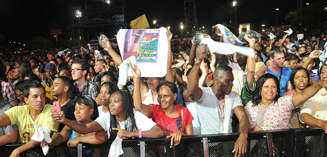 Jvenes reasentados en Llano Verde conocieron y se gozaron el Petronio