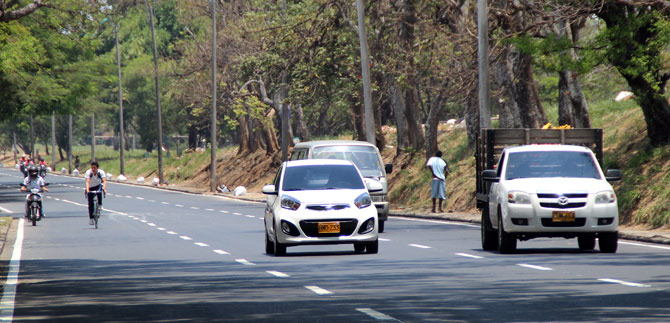 Avenida sexta, carrera quinta y calle 25, entre las vas adecuadas por Metrocali