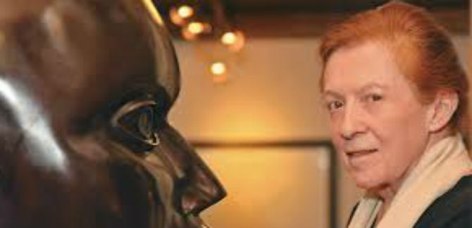 Ana Mercedes Hoyos, un rebelde con Causa