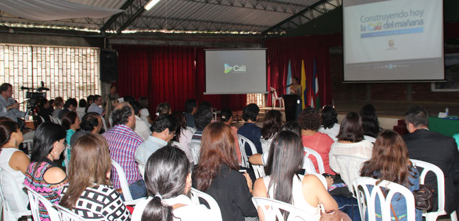 Biling�ismo abre las puertas a la competitividad regional desde los colegios