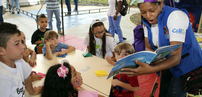 Con fiesta cultural, habitantes del Sena y Salomia recibieron moderna biblioteca