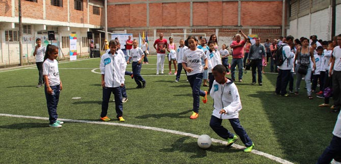 Ni�os seleccionados para ir a Espa�a agradecen la inolvidable experiencia