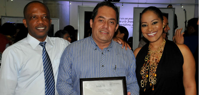 Cultura reconoce aporte de comunicadores cale�os a la salsa