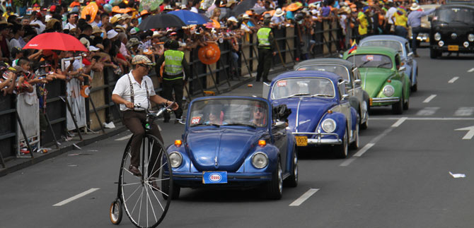 Feria marchar� sobre ruedas en Desfile de Autos; tendr� prueba de alcoholemia