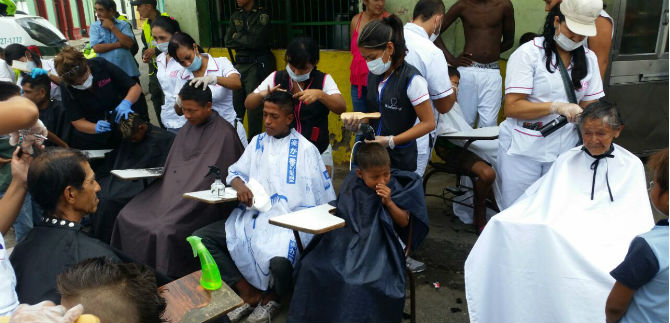 Polic�a Metropolitana realiz� campa�a c�vica con emberas kat�os de El Calvario