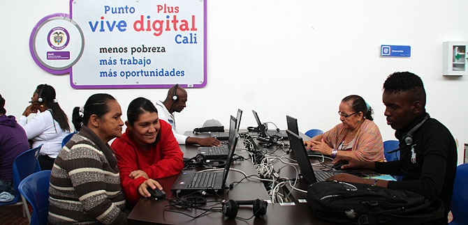 Alcald�a le apunta a nuevos Puntos Vive Digital Plus M�s