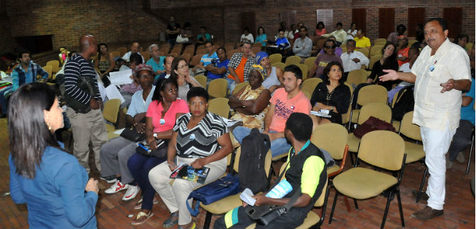 Plenaria del Plan Decenal de Cultura de Cali con gestores culturales