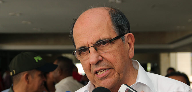 Alcalde Guerrero se rene con representantes de fundaciones internacionales