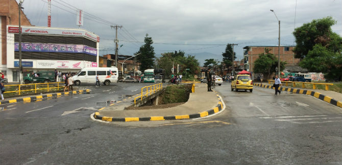 Se inaugura puente de Cuatro Esquinas; beneficia a 300.000 personas en la comuna 14
