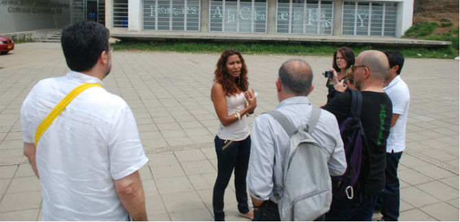 Centro de Emprendimiento asesorar a artistas y emprendedores del oriente de Cali