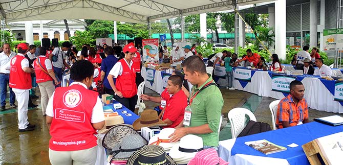 Con �xito se realiz� en Cali Feria Empresarial de personas en reintegraci�n