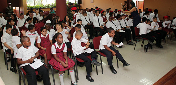 Graduados 120 promotores de paz de las comunas vulnerables de Cali