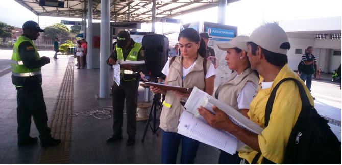 Pasajeros del Mio aprenden sobre medio ambiente