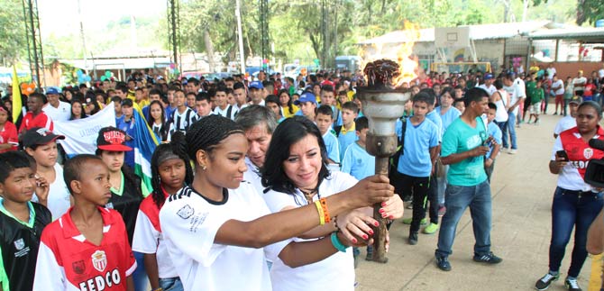 En La Buitrera iniciaron los Juegos Intercorregimientos 2015