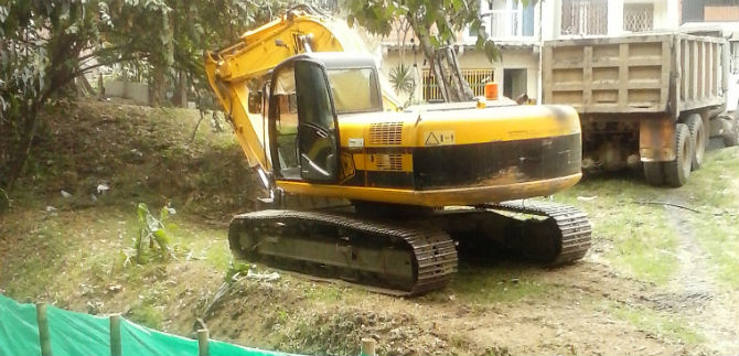 Emcali dispone cerramientos y seguridad en estructuras de alcantarillado